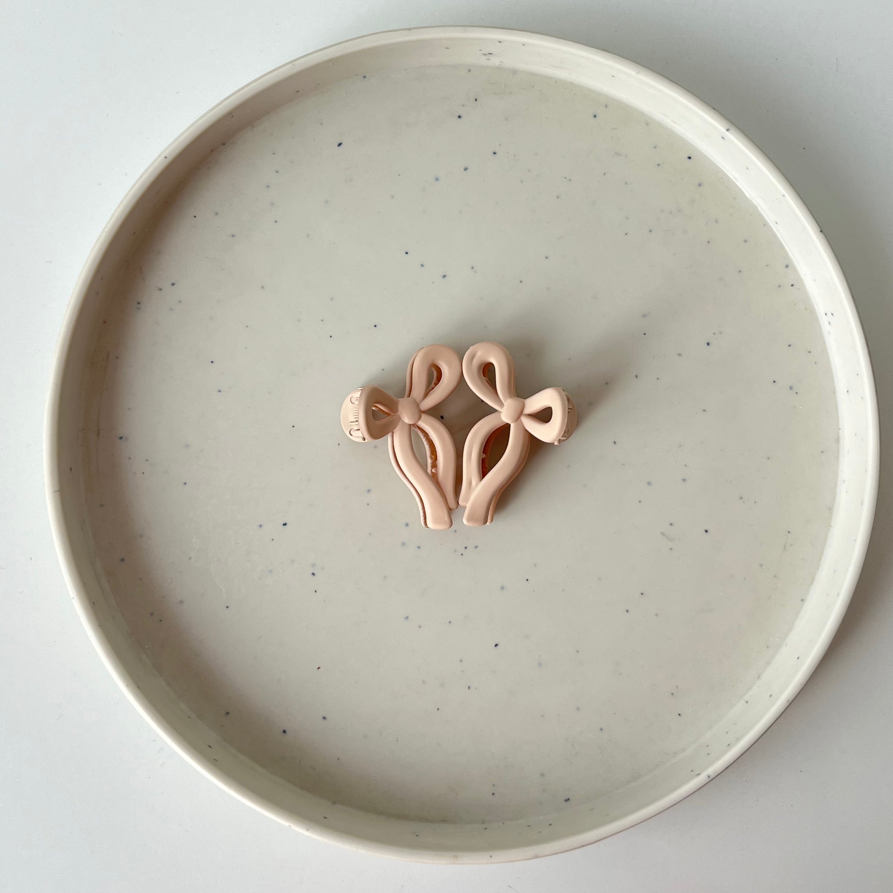 Matte Ribbon – Small Bow Hair Claw